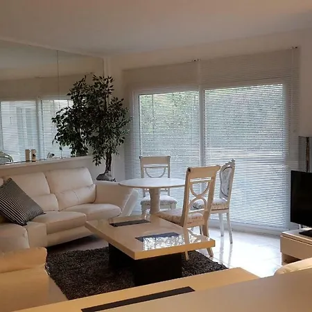 Atalaya Golf Bungalow 1 * エステポナ